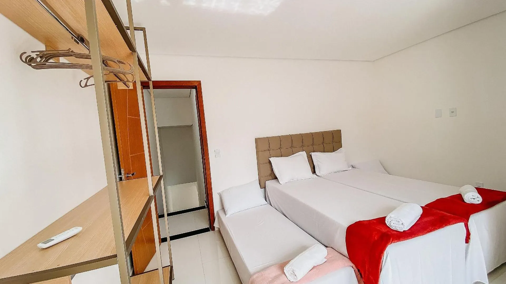 Casas Duplex Todas Com 3 Suiites Ambas Com Ar Condicionado, Varanda, Internet E Churrasqueira Privativa No Residencial Jardins De Taperpua 2 Codominio A Poucos Metros Da Praia De Taperapua, Com Piscina E Area Gourmet. Порту-Сегуру 0*,  Бразилия