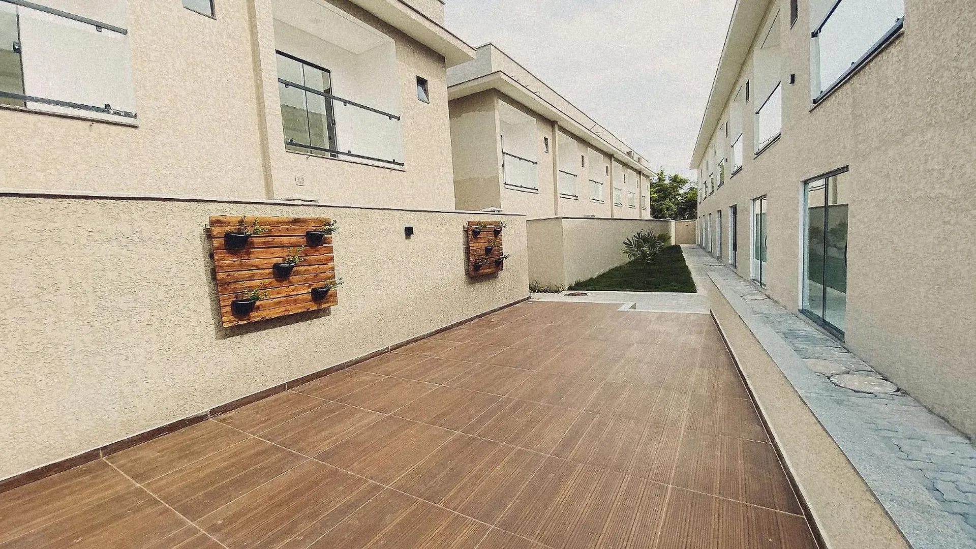 Casas Duplex Todas Com 3 Suiites Ambas Com Ar Condicionado, Varanda, Internet E Churrasqueira Privativa No Residencial Jardins De Taperpua 2 Codominio A Poucos Metros Da Praia De Taperapua, Com Piscina E Area Gourmet. Порту-Сегуру Дом отдыха