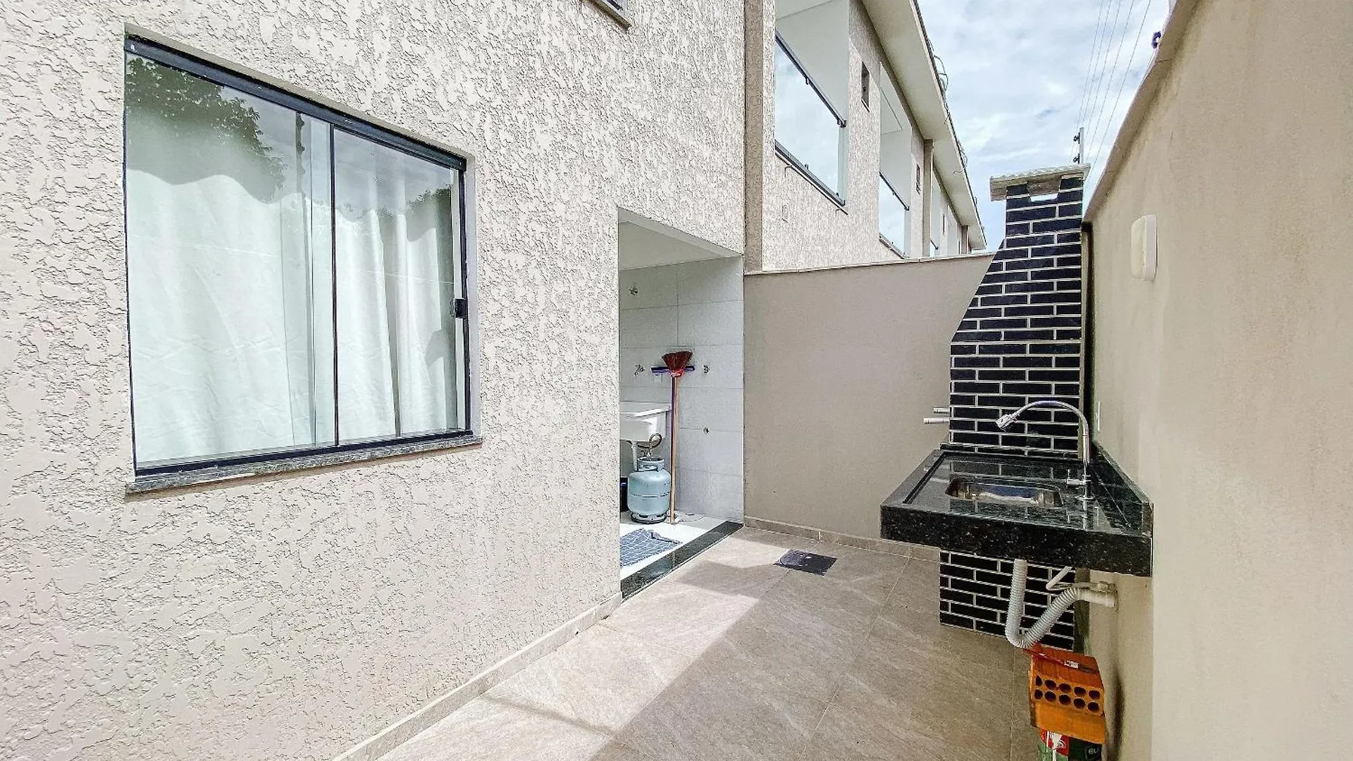 Casas Duplex Todas Com 3 Suiites Ambas Com Ar Condicionado, Varanda, Internet E Churrasqueira Privativa No Residencial Jardins De Taperpua 2 Codominio A Poucos Metros Da Praia De Taperapua, Com Piscina E Area Gourmet. Порту-Сегуру Дом отдыха