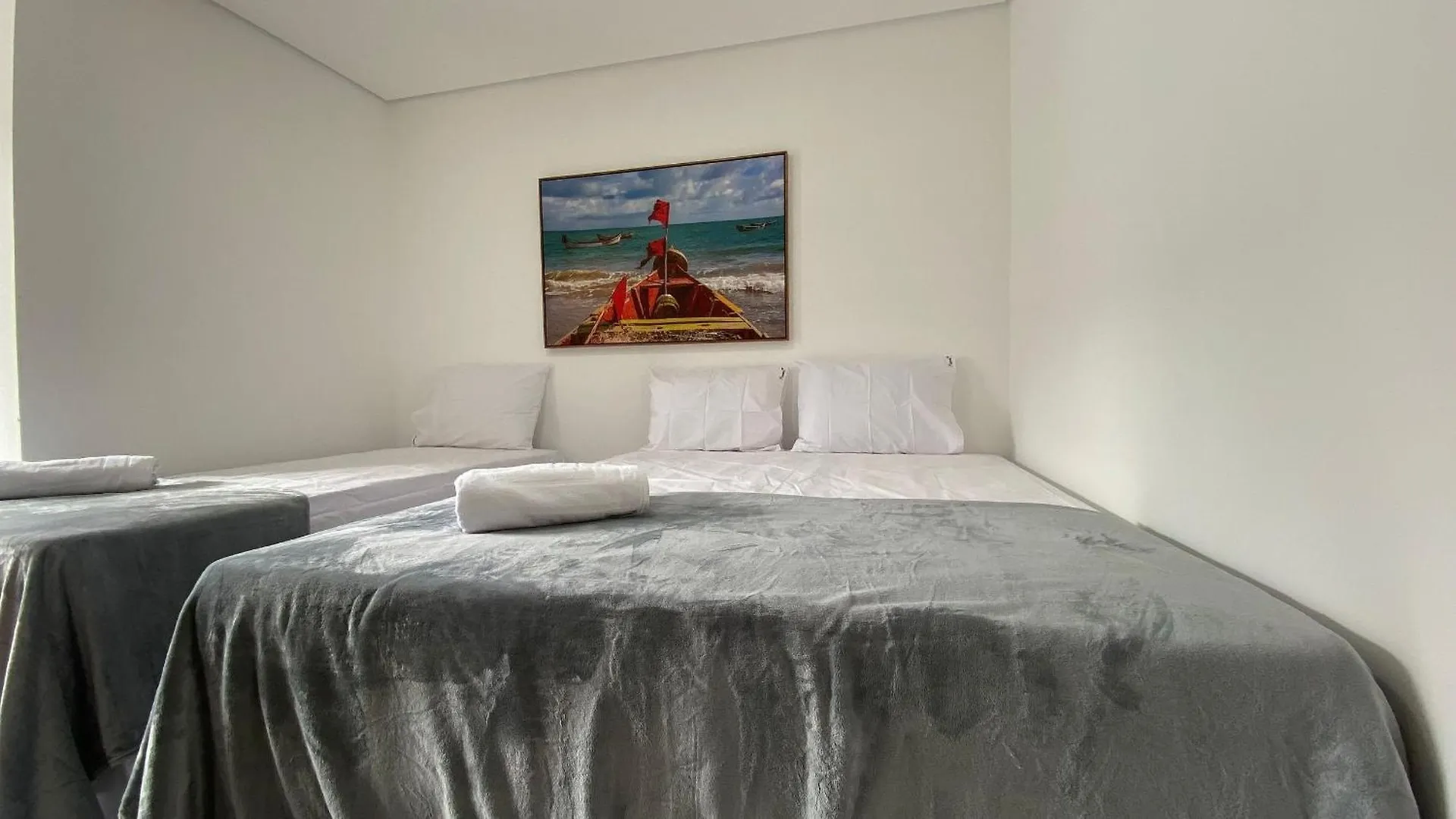 Casas Duplex Todas Com 3 Suiites Ambas Com Ar Condicionado, Varanda, Internet E Churrasqueira Privativa No Residencial Jardins De Taperpua 2 Codominio A Poucos Metros Da Praia De Taperapua, Com Piscina E Area Gourmet. Порту-Сегуру Бразилия