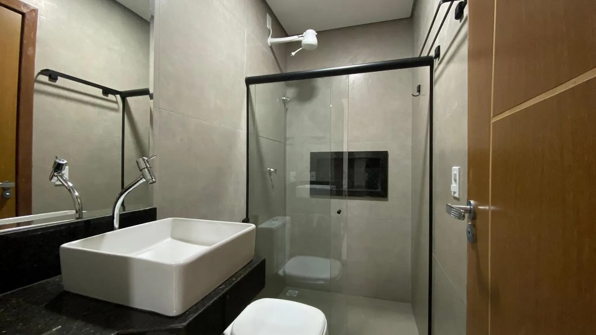 Tatil Evi Casas Duplex Todas Com 3 Suiites Ambas Com Ar Condicionado, Varanda, Internet E Churrasqueira Privativa No Residencial Jardins De Taperpua 2 Codominio A Poucos Metros Da Praia De Taperapua, Com Piscina E Area Gourmet. Porto Seguro Brezilya