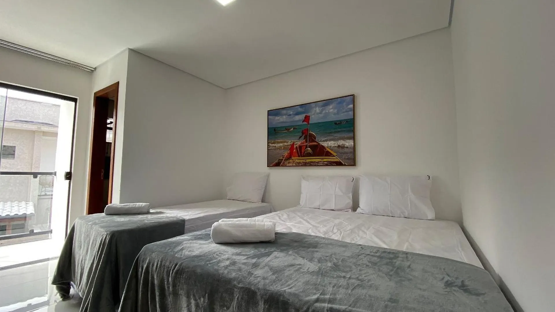 Tatil Evi Casas Duplex Todas Com 3 Suiites Ambas Com Ar Condicionado, Varanda, Internet E Churrasqueira Privativa No Residencial Jardins De Taperpua 2 Codominio A Poucos Metros Da Praia De Taperapua, Com Piscina E Area Gourmet. Porto Seguro