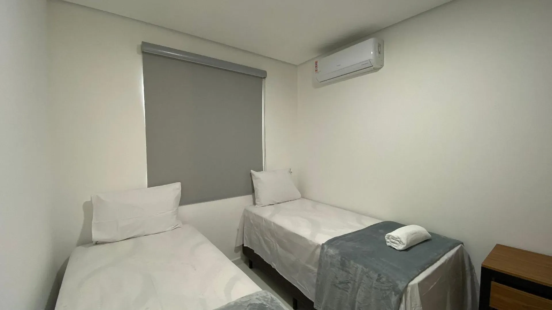Casas Duplex Todas Com 3 Suiites Ambas Com Ar Condicionado, Varanda, Internet E Churrasqueira Privativa No Residencial Jardins De Taperpua 2 Codominio A Poucos Metros Da Praia De Taperapua, Com Piscina E Area Gourmet. Porto Seguro 0*,